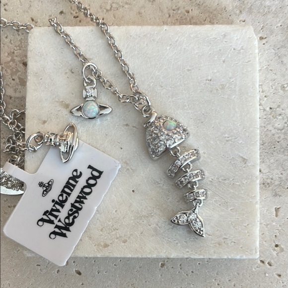 Vivienne Westwood Jewelry - Vivienne Westwood Cascading Orb Necklace Silver Saturn Pendant Statement
